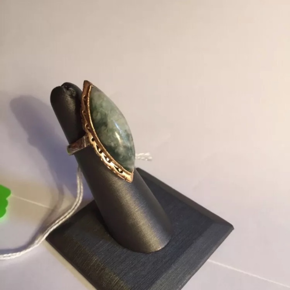 R4) antique green/white BURMA JADITE sterling RING - Picture 5 of 8